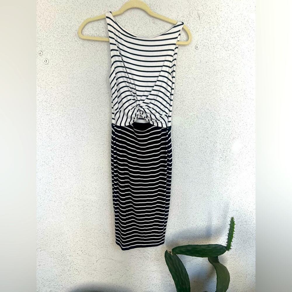 NWOT Bailey 44 balck white rabbit hole Striped Cut Out Midi Dress medium - Picture 7 of 9